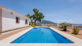 Villa a la venta en Coin con 6 dormitorios