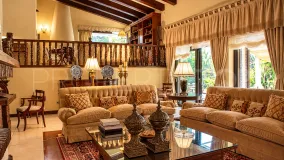 For sale house in Calahonda with 7 bedrooms