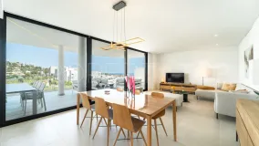 For sale ground floor apartment in El Higueron with 3 bedrooms