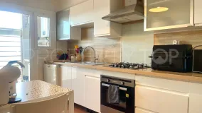Se vende apartamento con 4 dormitorios en Roses