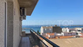 Se vende apartamento con 4 dormitorios en Roses