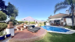 Se vende villa de 4 dormitorios en La Cala Golf Resort