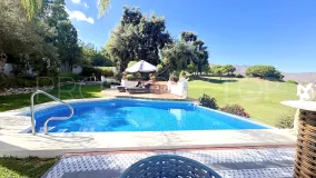 Se vende villa de 4 dormitorios en La Cala Golf Resort