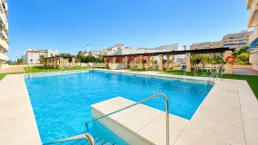 Comprar apartamento con 2 dormitorios en Marina Banus