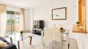 Comprar apartamento con 2 dormitorios en Marina Banus