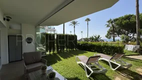 Apartamento planta baja en venta en Calahonda