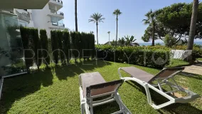 Apartamento planta baja en venta en Calahonda
