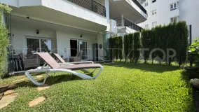 Apartamento planta baja en venta en Calahonda