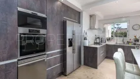 Se vende casa en El Chaparral con 7 dormitorios