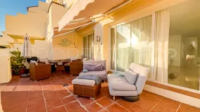 For sale ground floor apartment with 2 bedrooms in Benahavis