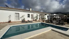 For sale villa in Pinos de Alhaurín