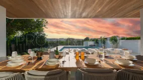 Comprar villa de 5 dormitorios en Santa Eulalia del Río