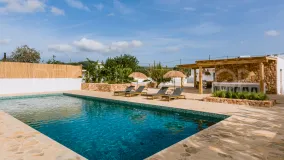 Buy villa in Sant Jordi de Ses Salines