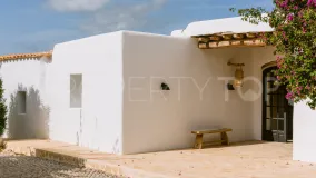 Buy villa in Sant Jordi de Ses Salines