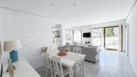 3 bedrooms apartment for sale in Golden Beach