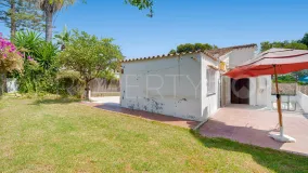 Villa en venta en Nueva Andalucia