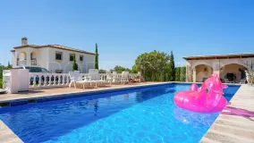 4 bedrooms villa for sale in Los Pedregales