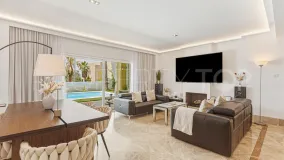 Santa Clara 4 bedrooms villa for sale