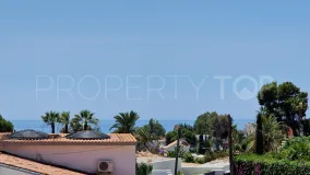 Villa a la venta en Nueva Andalucia