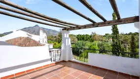 Comprar adosado de 3 dormitorios en Los Naranjos de Marbella