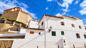 For sale 6 bedrooms town house in Altea