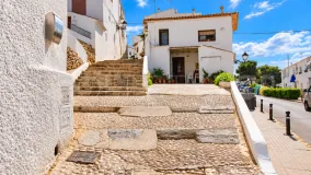 For sale 6 bedrooms town house in Altea