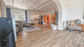 Villa en venta de 4 dormitorios en Benidoleig