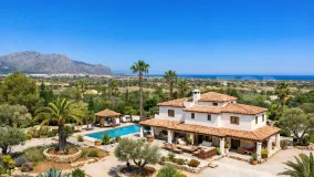 For sale villa in Pedreguer with 5 bedrooms