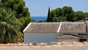 Villa for sale in Moraira with 6 bedrooms