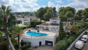 Buy villa with 3 bedrooms in Jávea