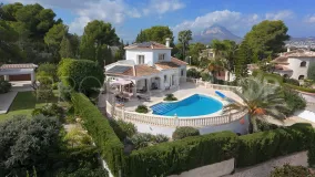 Buy villa with 3 bedrooms in Jávea