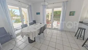 Buy villa with 3 bedrooms in Jávea