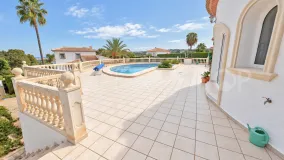 Buy villa with 3 bedrooms in Jávea