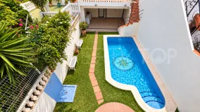 Se vende pareado en Oliva de 3 dormitorios