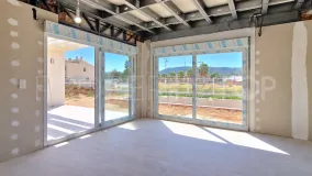 Buy 4 bedrooms villa in Gata de Gorgos