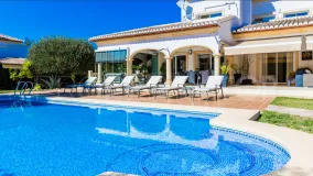 Villa con 4 dormitorios en venta en Pinomar