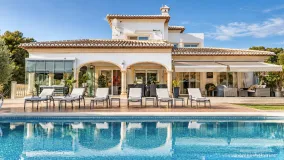 Villa con 4 dormitorios en venta en Pinomar