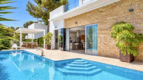 Villa for sale in Benissa Costa with 4 bedrooms