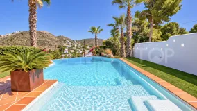 Se vende villa con 5 dormitorios en Moraira