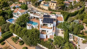 Villa with 6 bedrooms for sale in Jávea