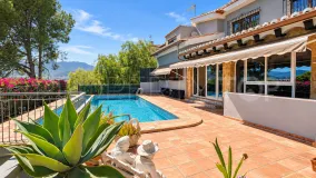 Villa en venta de 4 dormitorios en Beniarjo