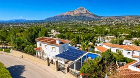 Villa for sale in Piver - Capsades