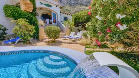 Villa en venta en Denia de 4 dormitorios