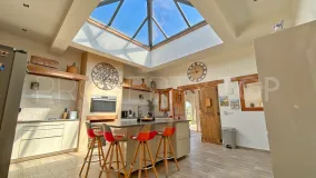 For sale villa in La Lluca with 5 bedrooms