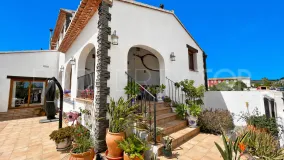 Villa con 6 dormitorios a la venta en Alcalali