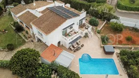 Buy villa in Jávea