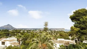 Buy villa in Jávea