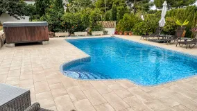 Buy villa in Jávea
