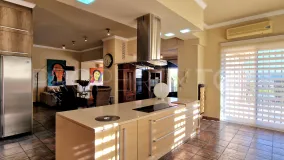 Villa en venta con 3 dormitorios en Moraira
