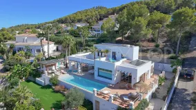 Comprar villa en Jávea de 4 dormitorios